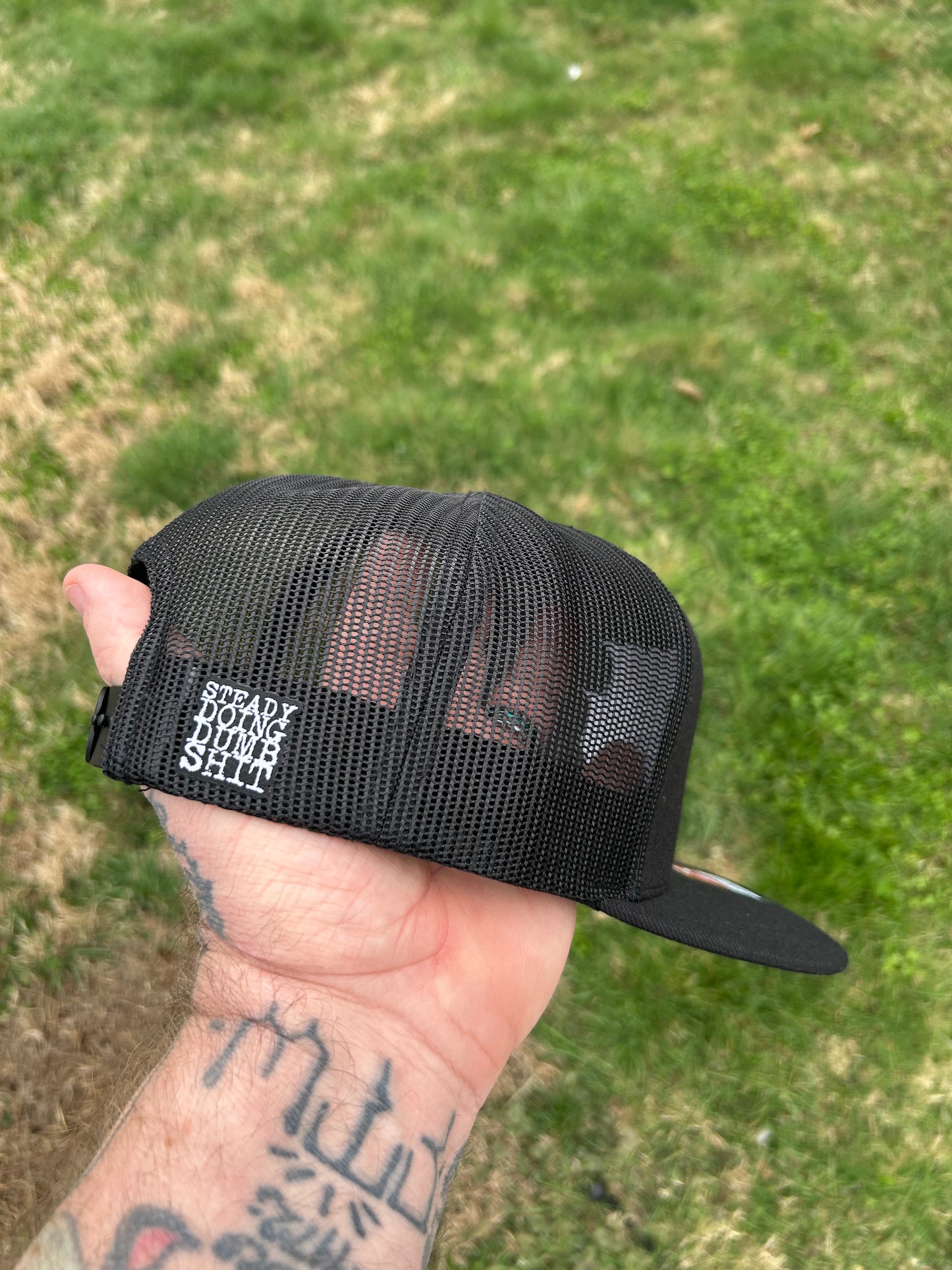 DEFY DEATH DAILY TRUCKER